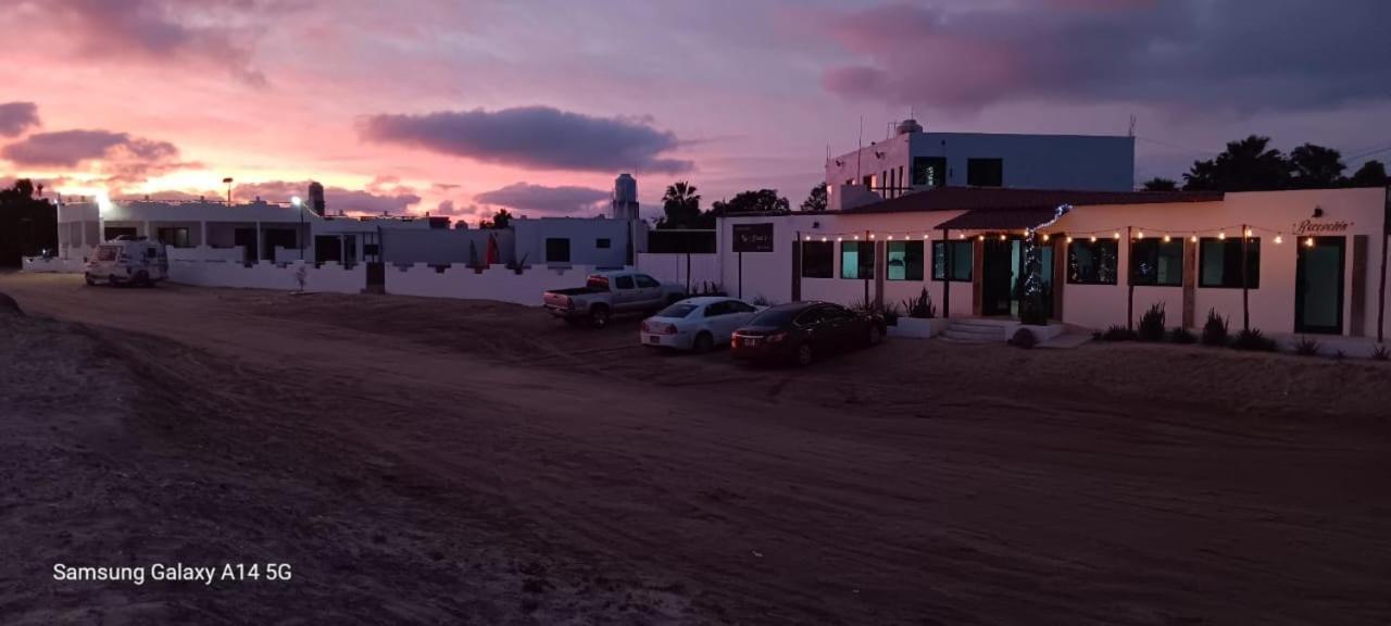 Hotel- Whale Tours And Sport Fishing Vista Mag-Bay Puerto San Carlos Room photo